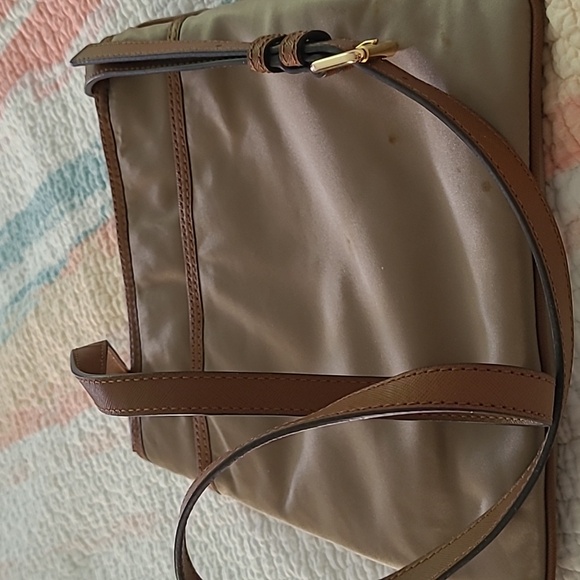 Micharl Kors shoulder purse - Picture 3 of 4